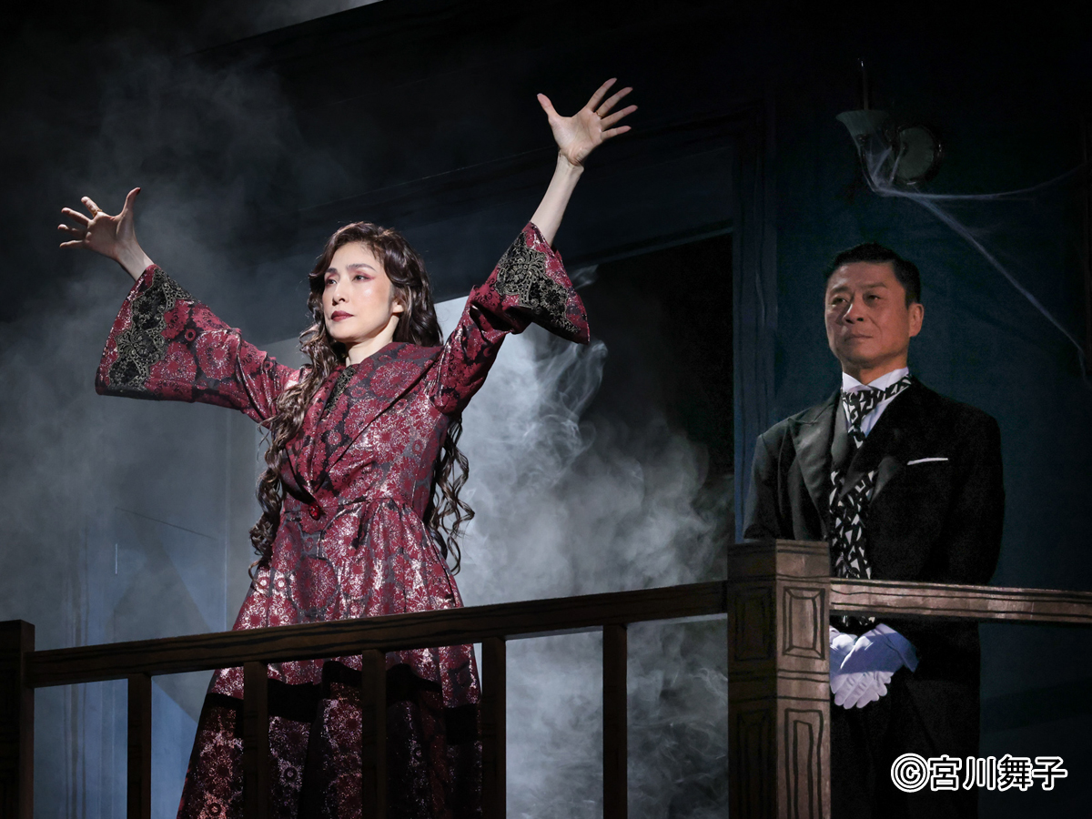舞台女優・天海祐希、降臨!劇場を制するスターオーラに息を呑む...「鎌塚氏シリーズ」の期待を裏切らない面白さ