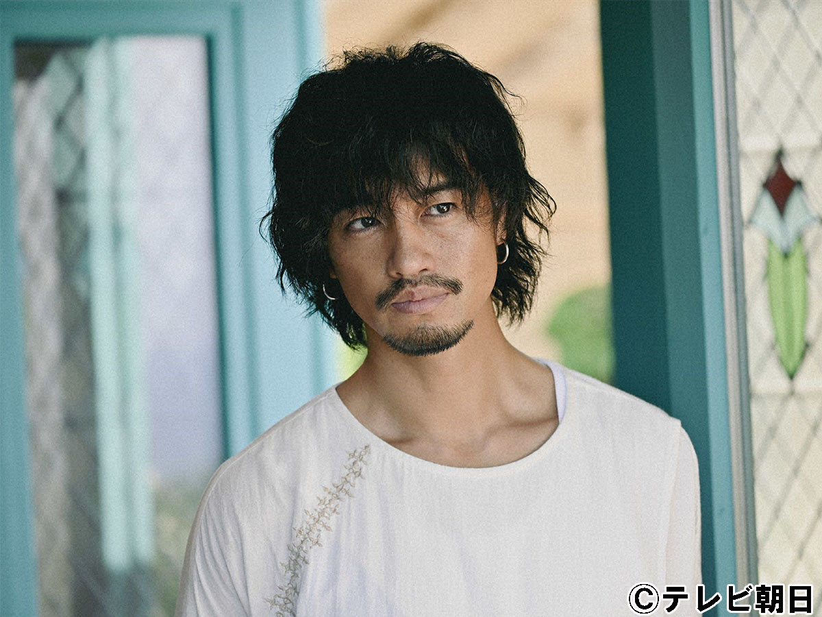 斎藤工が神秘的な存在感で記憶喪失の漂着者を演じる!白石麻衣、生瀬勝久共演のドラマ「漂着者」