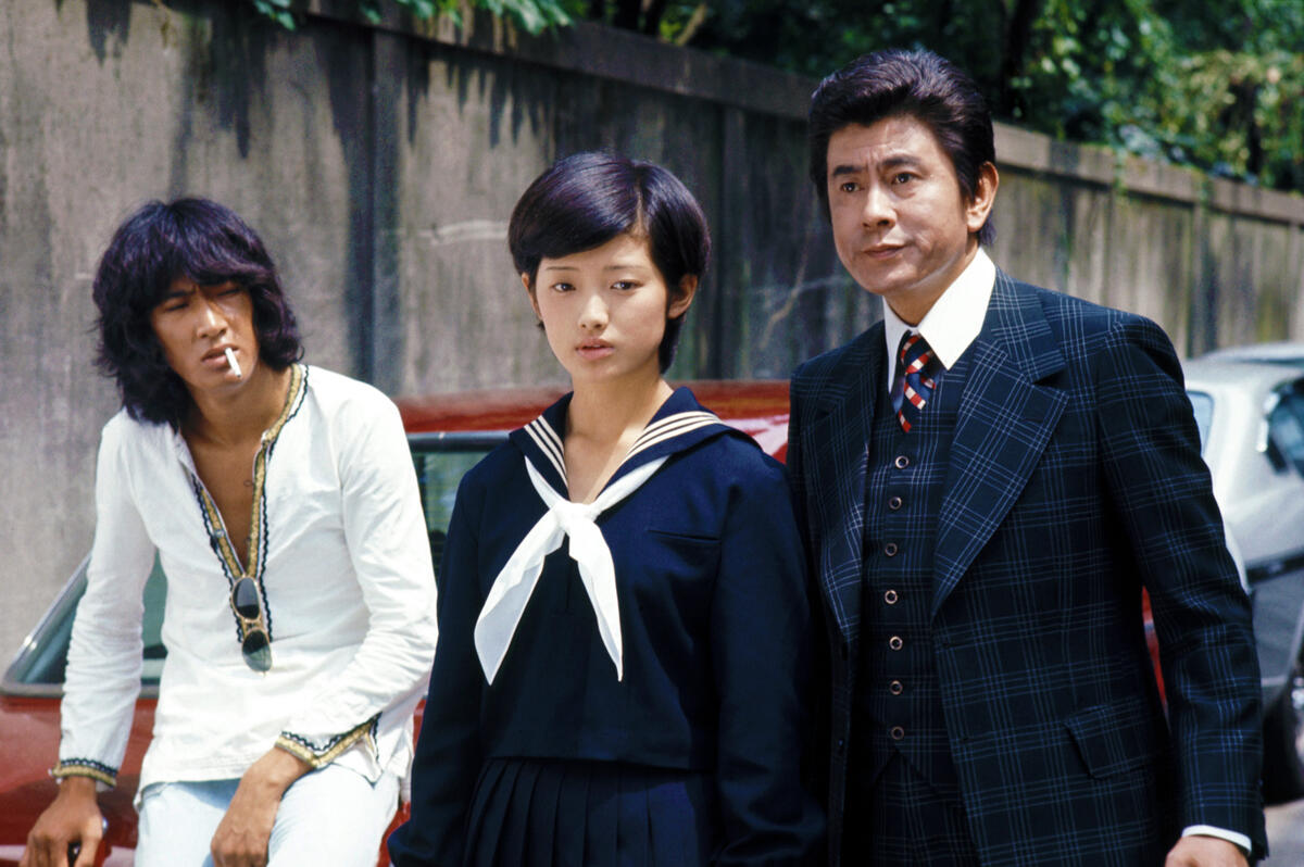 松田優作の強烈な存在感にノックアウト!山口百恵、宇津井健が親子役を演じた赤いシリーズ第一作「赤い迷路」の魅力