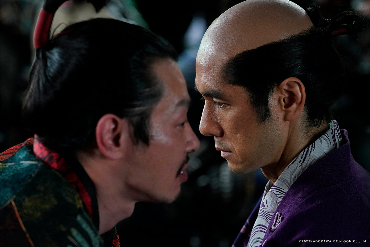 西島秀俊が、本能寺の変を起こした明智光秀の人物と心情を子細に体現!北野武監督作品・映画「首」