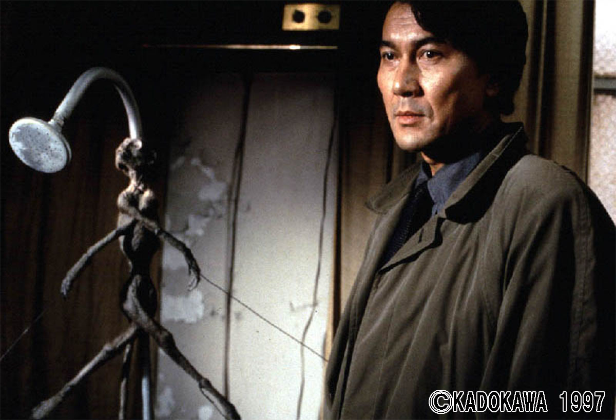 黒沢清ホラーで光る役所広司の多彩な演技を「CURE」「回路」「ドッペルゲンガー」で振り返る